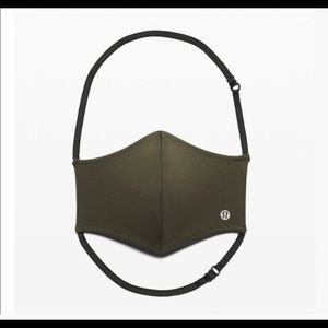 Lululemon mask. Olive green